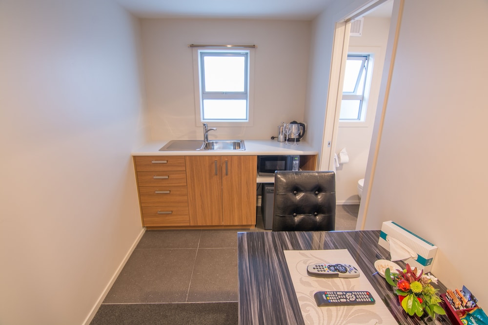 311 Motel Riccarton 15/71