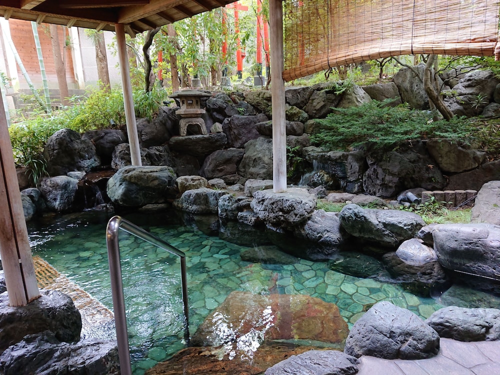 Kasuga Hotel 20/47