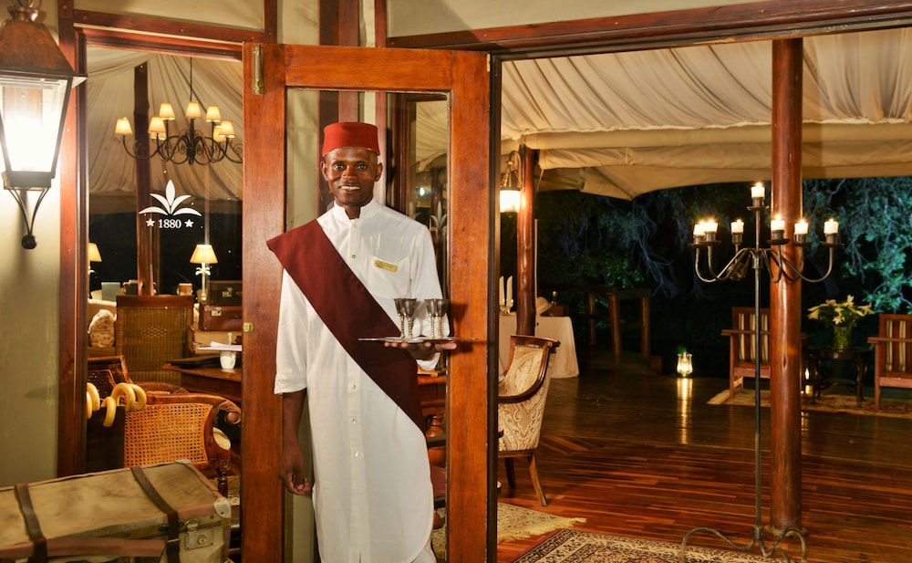 Hamilton Tented Camp 43/56