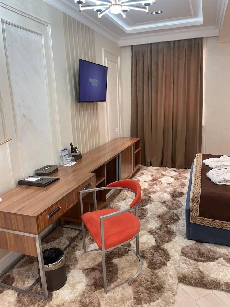 Grand Hotel Zarafshan 38/50