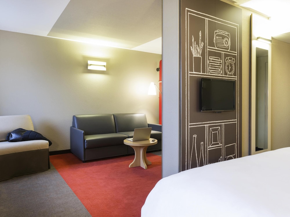 ibis Rennes Centre Gare Sud 43/75