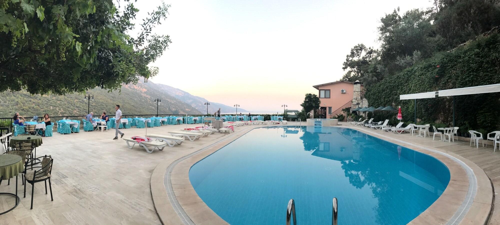 AYGUL HOTEL 24/25