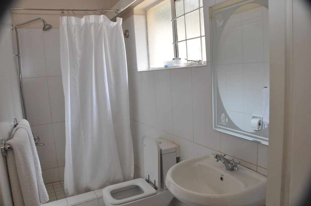 Hotel Riverview Westlands 49/50