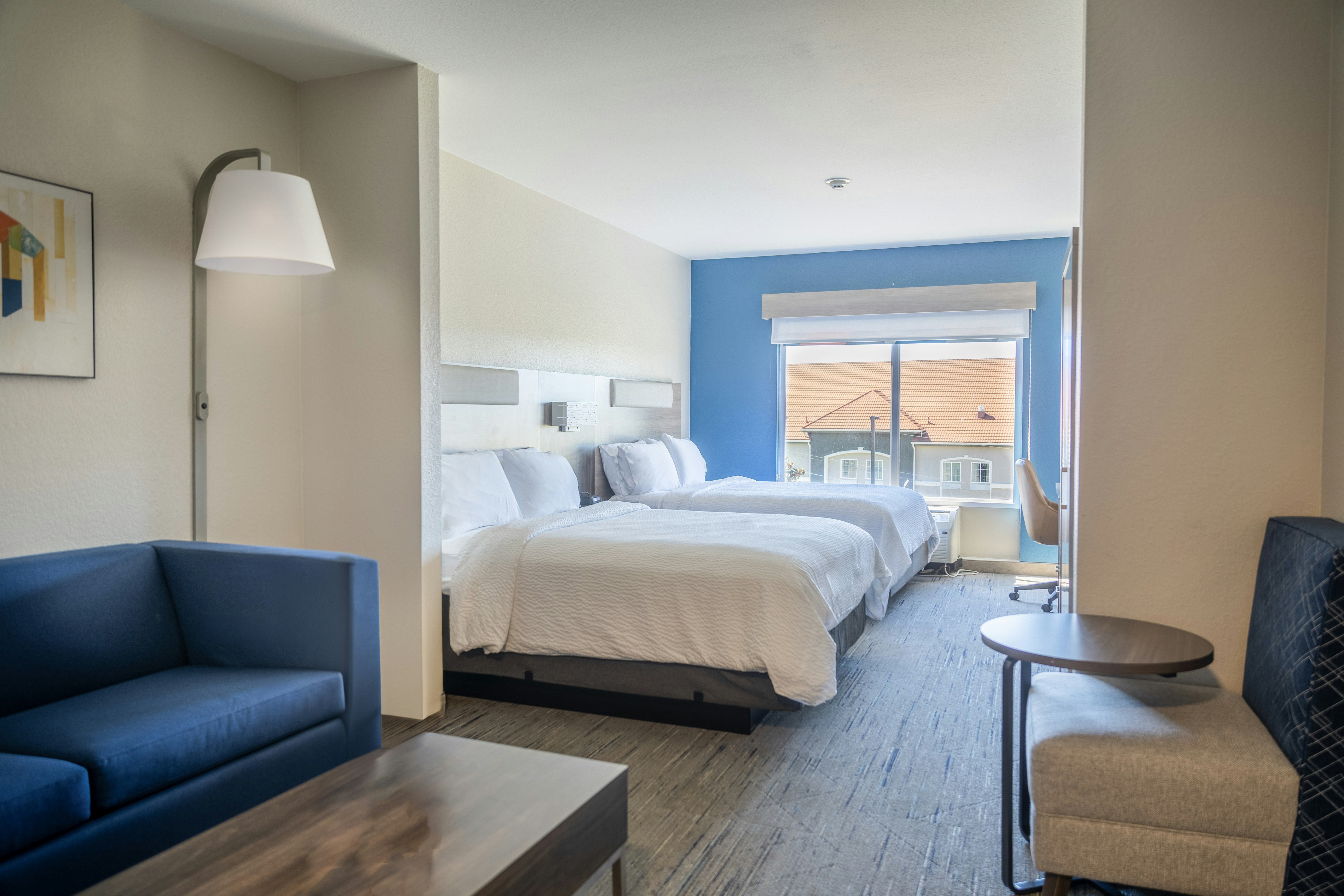 جناح لذوي الإعاقة، Holiday Inn Express Hotel & Suites Vicksburg 3/4