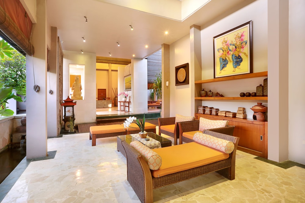 BHAVANA PRIVATE VILLAS 22/31