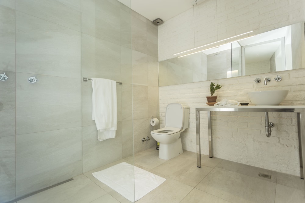 Cosmopolitano Hotel Boutique 47/50