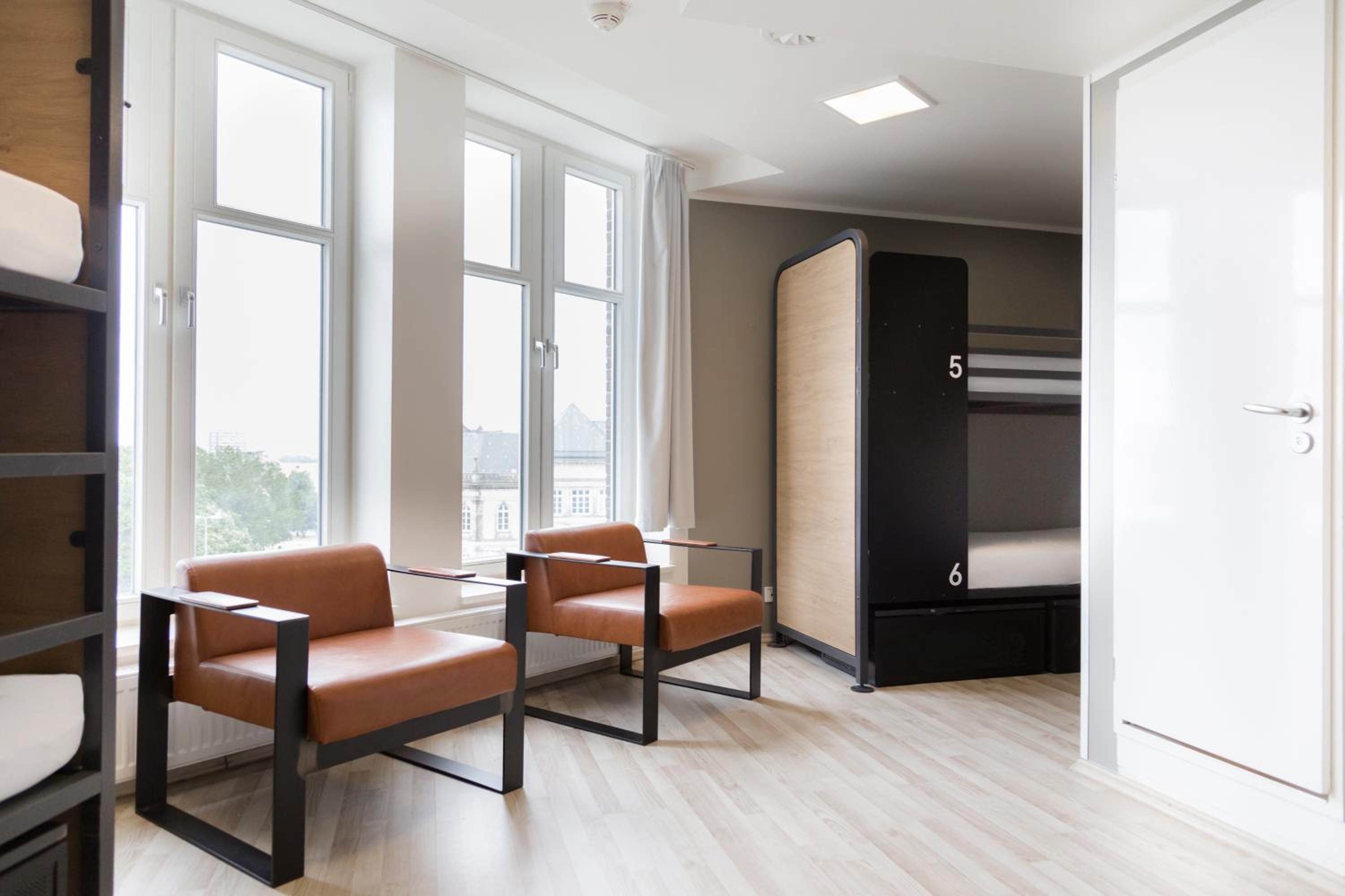 MIXED DORM, 6 BEDS