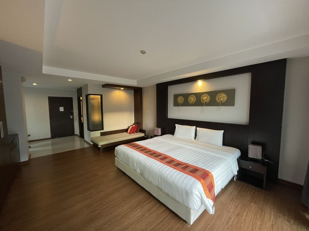 Fifth Jomtien Pattaya 16/83