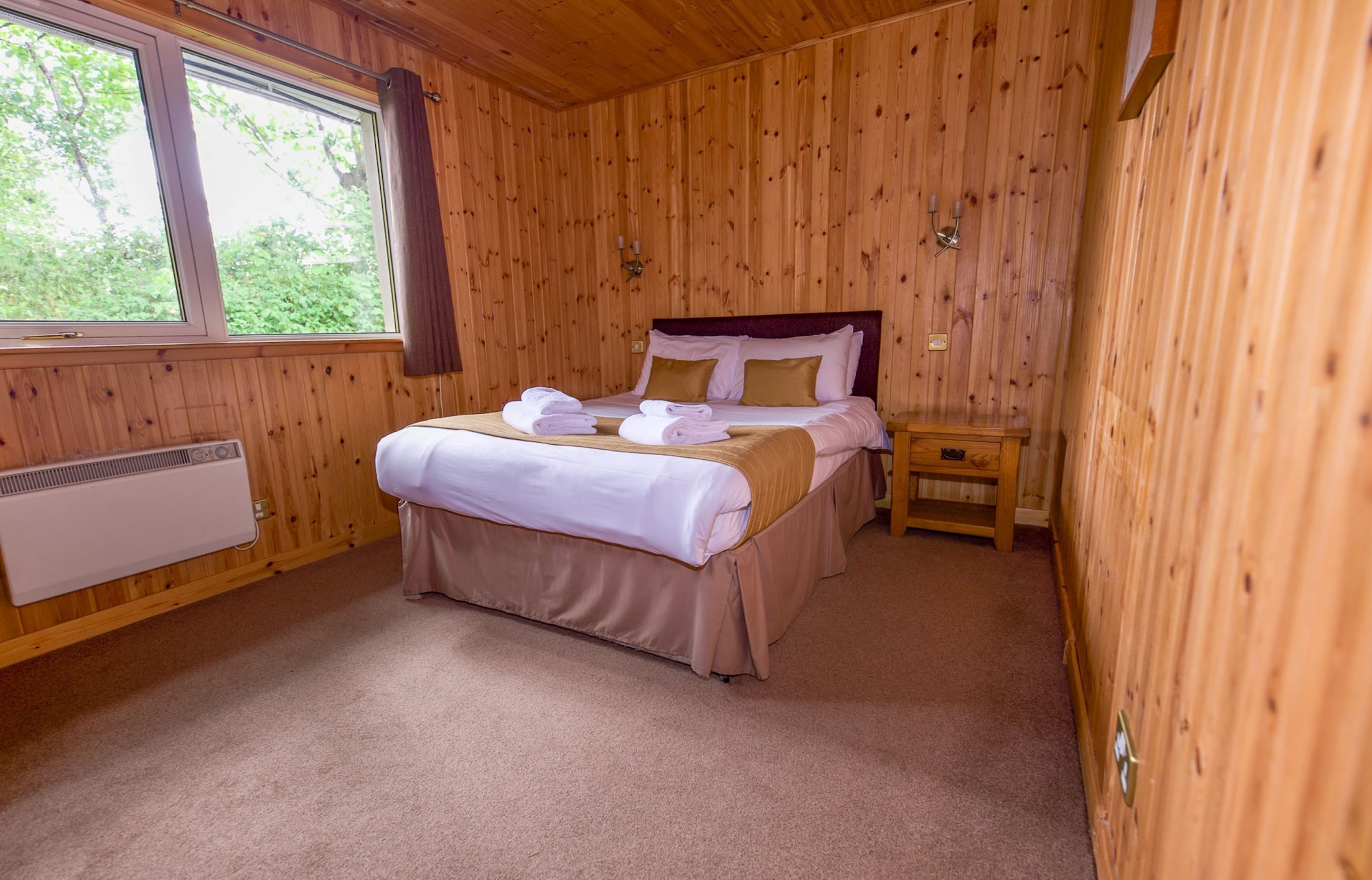 LODGE, DOUBLE BED, ANNEX