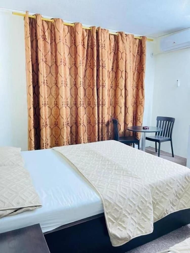 Asia Hotel 35/50