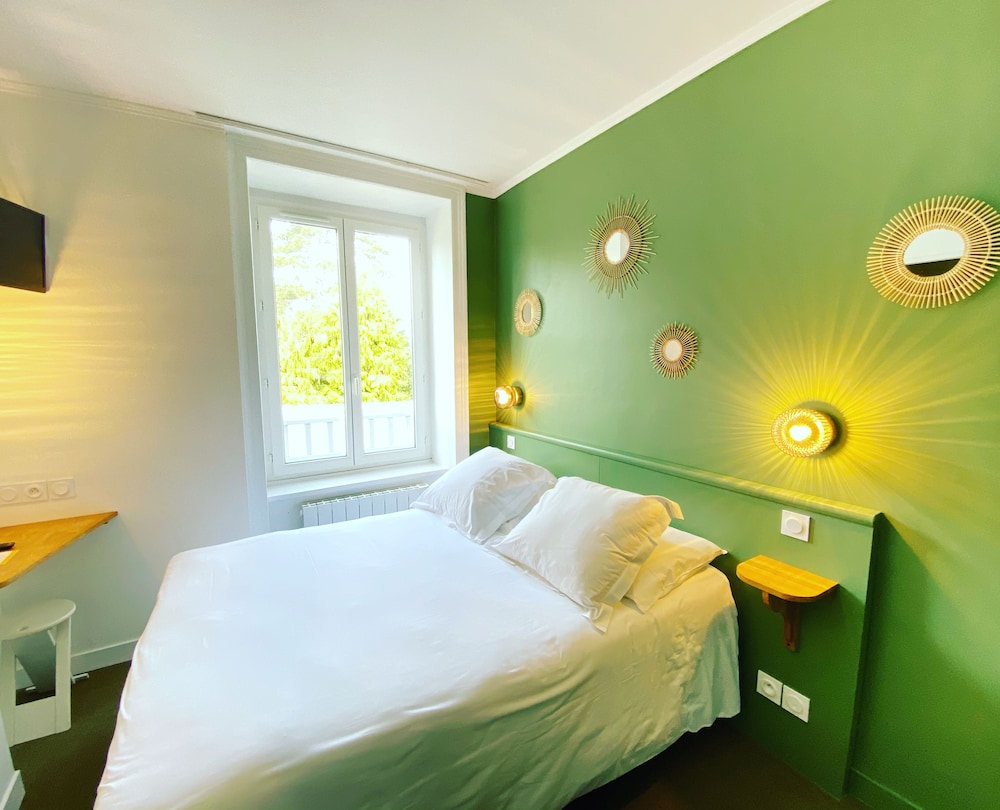 Hotel du Parc des Tourelles 16/50