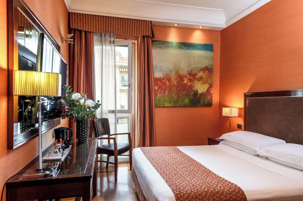 غرفة كومفورت مفردة بسريرين منفصلين، Grand Hotel Adriatico 4/10