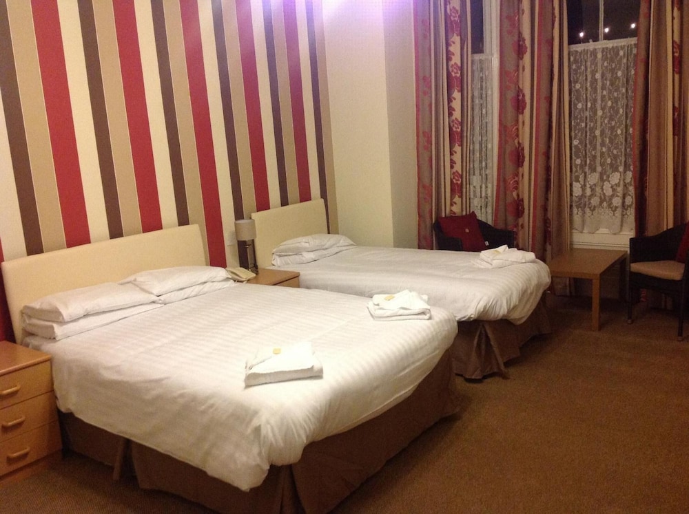 Chatsworth House Hotel 9/50