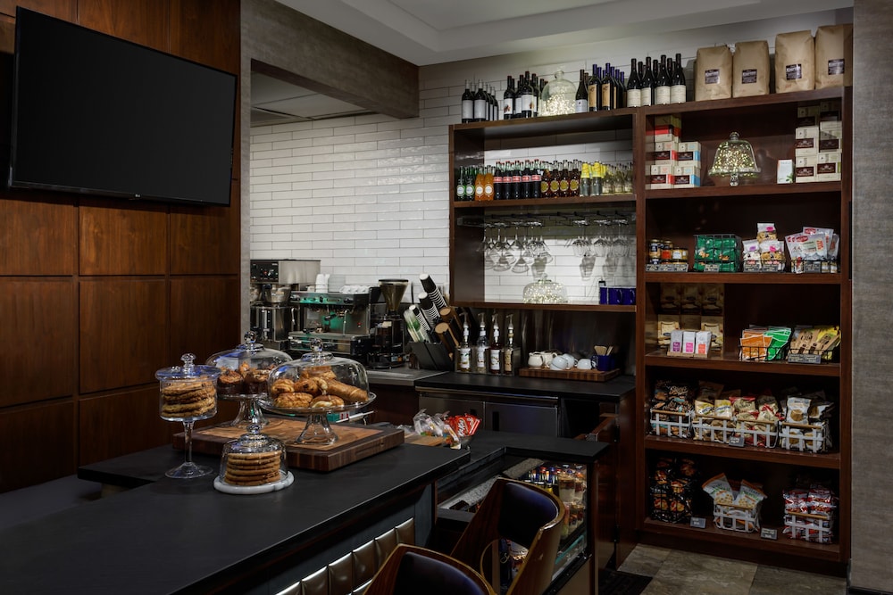 Distrikt Hotel New York City Tapestry Collection by Hilton 29/31