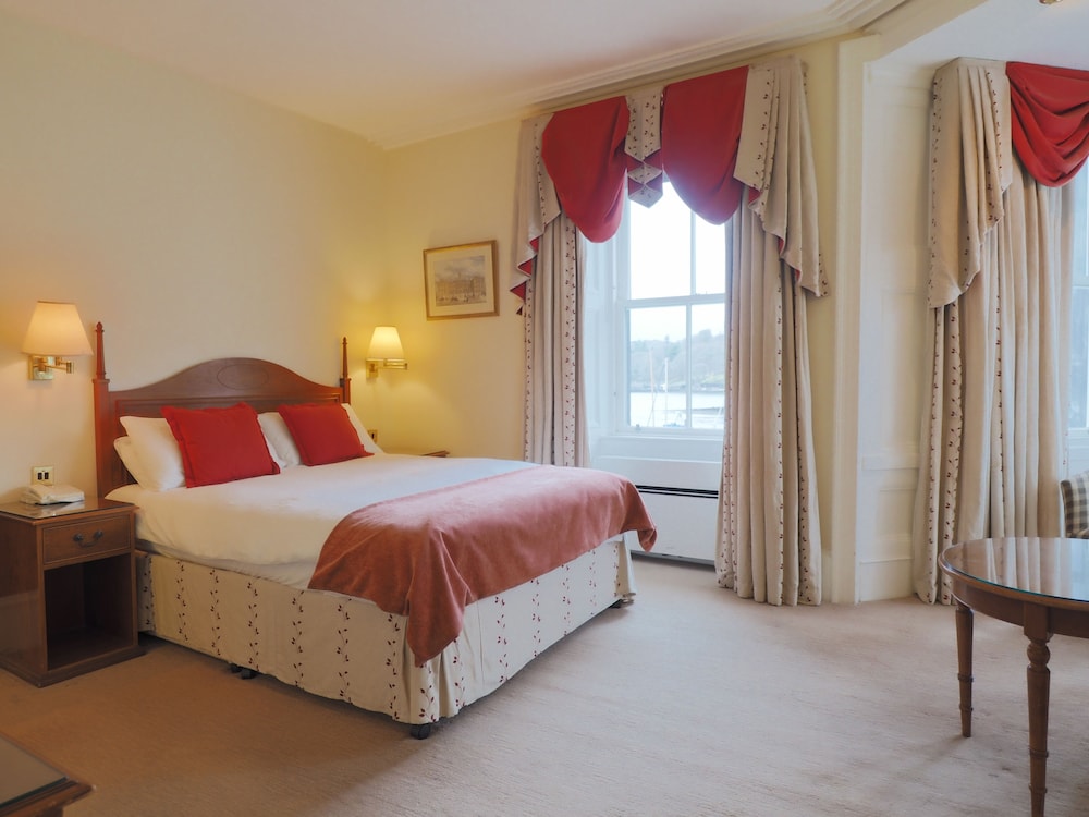 Royal Hotel Stornoway 8/64
