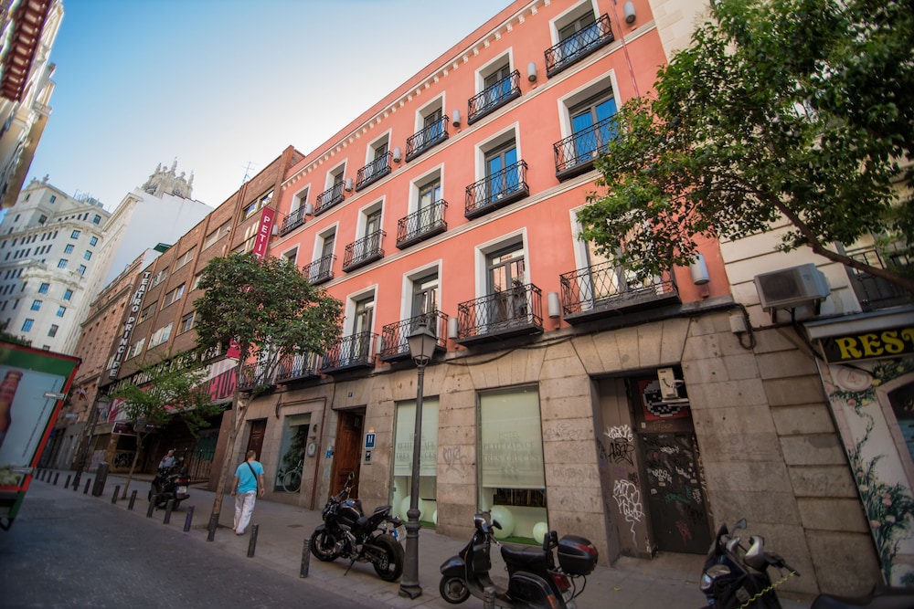 PETIT PALACE TRES CRUCES 6/63