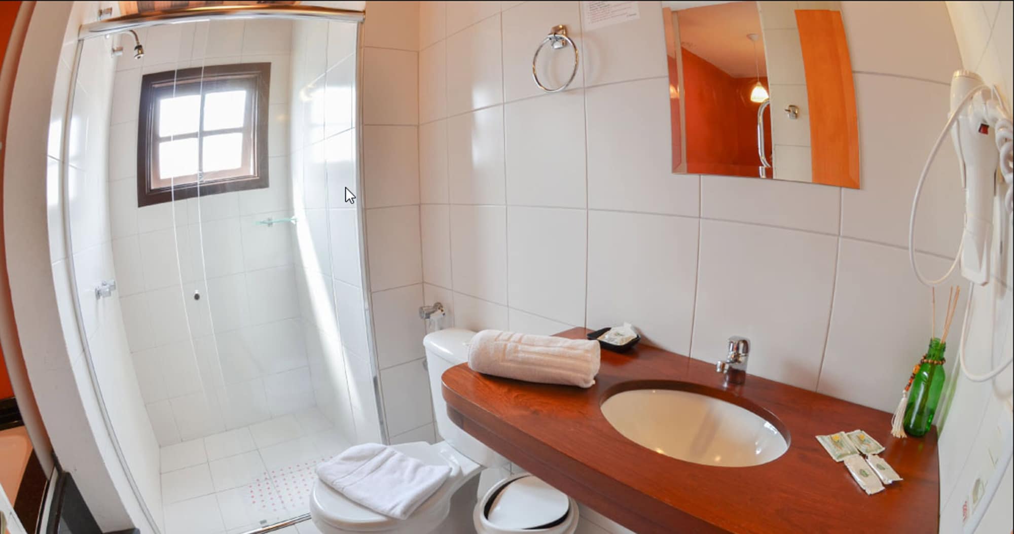 HONEYMOON, SUITE
