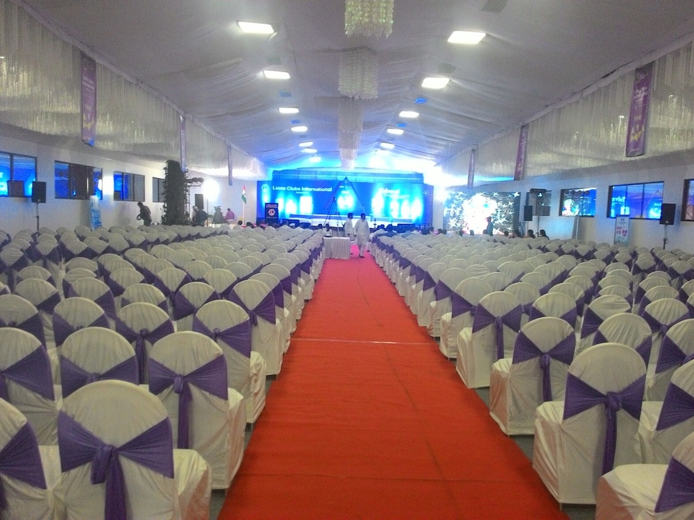 HOTEL EMERALD PARK-SHARANPUR 20/36