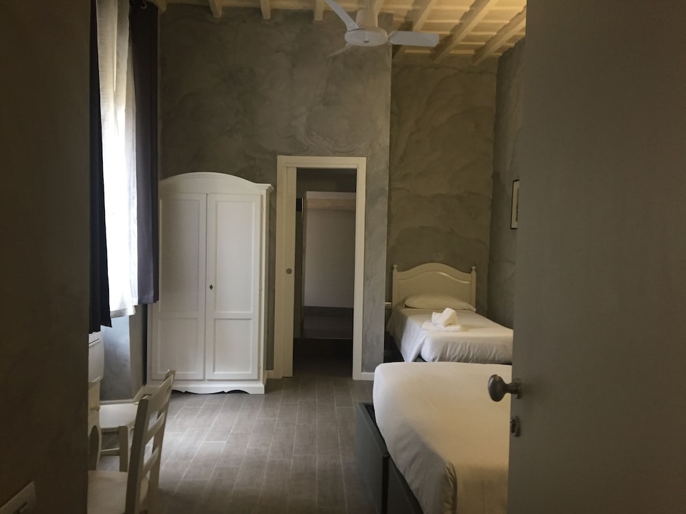 TOP FLOOR NAVONA 20/43