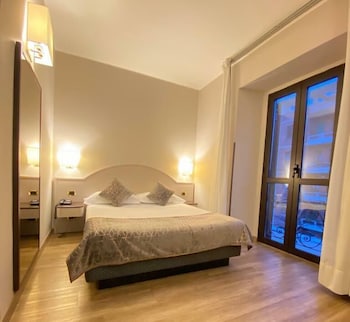 Mokinba Hotel Baviera 20/72