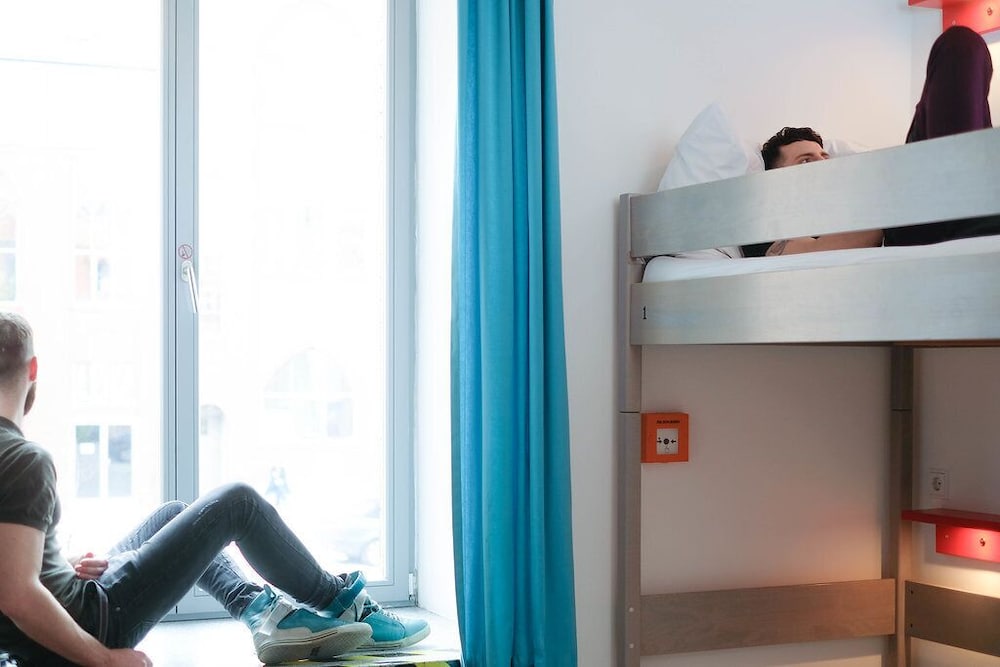 Pfefferbett Hostel Berlin 12/63
