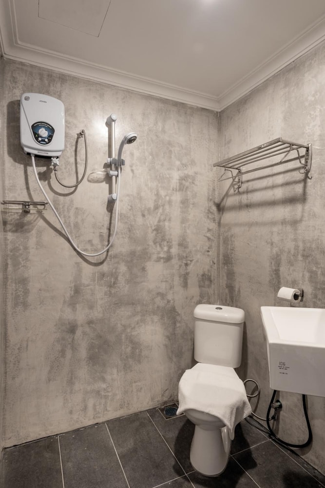 Subang Park Hotel 54/64