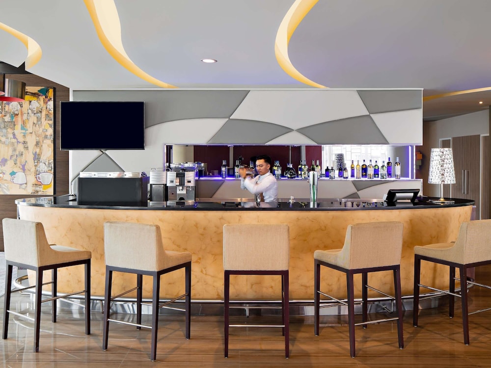 Novotel Jakarta Gajah Mada 35/49