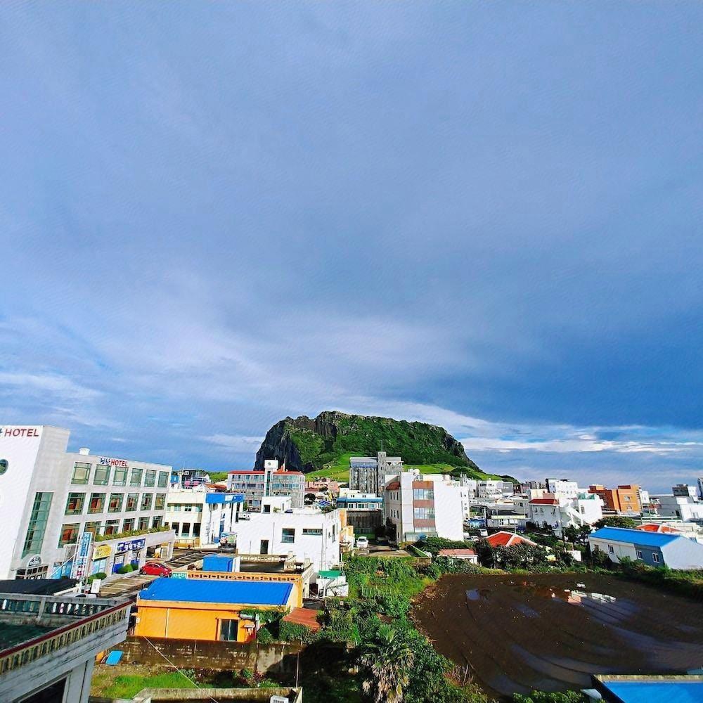 Sungsan Beach Hotel 6/38