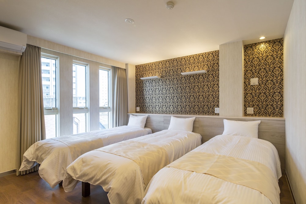 2 BEDROOMS, SUPERIOR, BALCONY