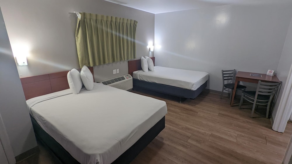 Premium, 2 Double Beds, Kitchenette