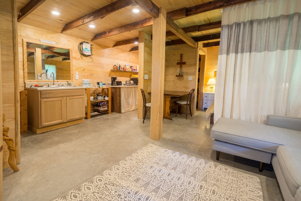 The Dailey Renewal Retreat Bed Breakfast 5/47