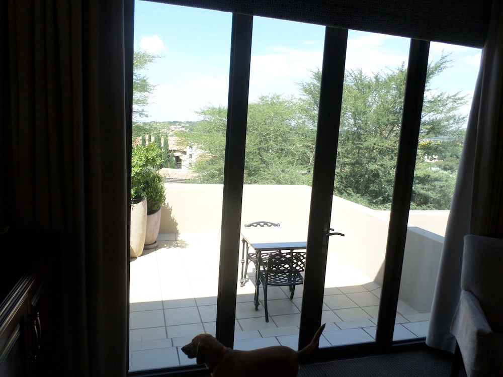 The Links Corporate Guest House 32/50