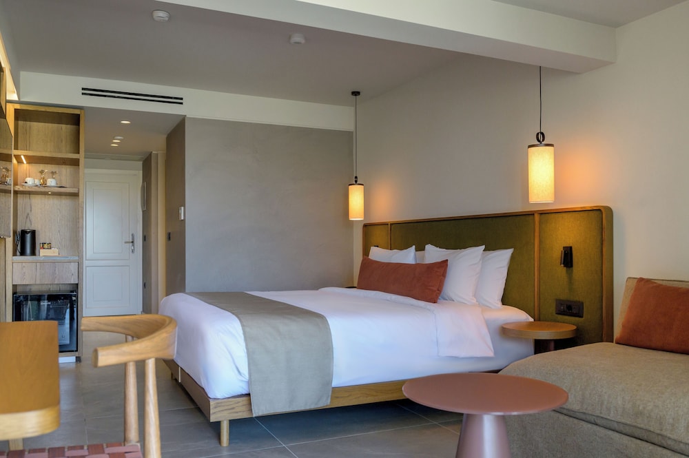 JUNIOR SUITE GARDEN VIEW