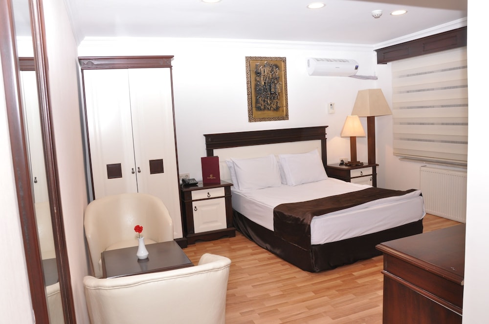 Hotel Buyuk Velic 28/76