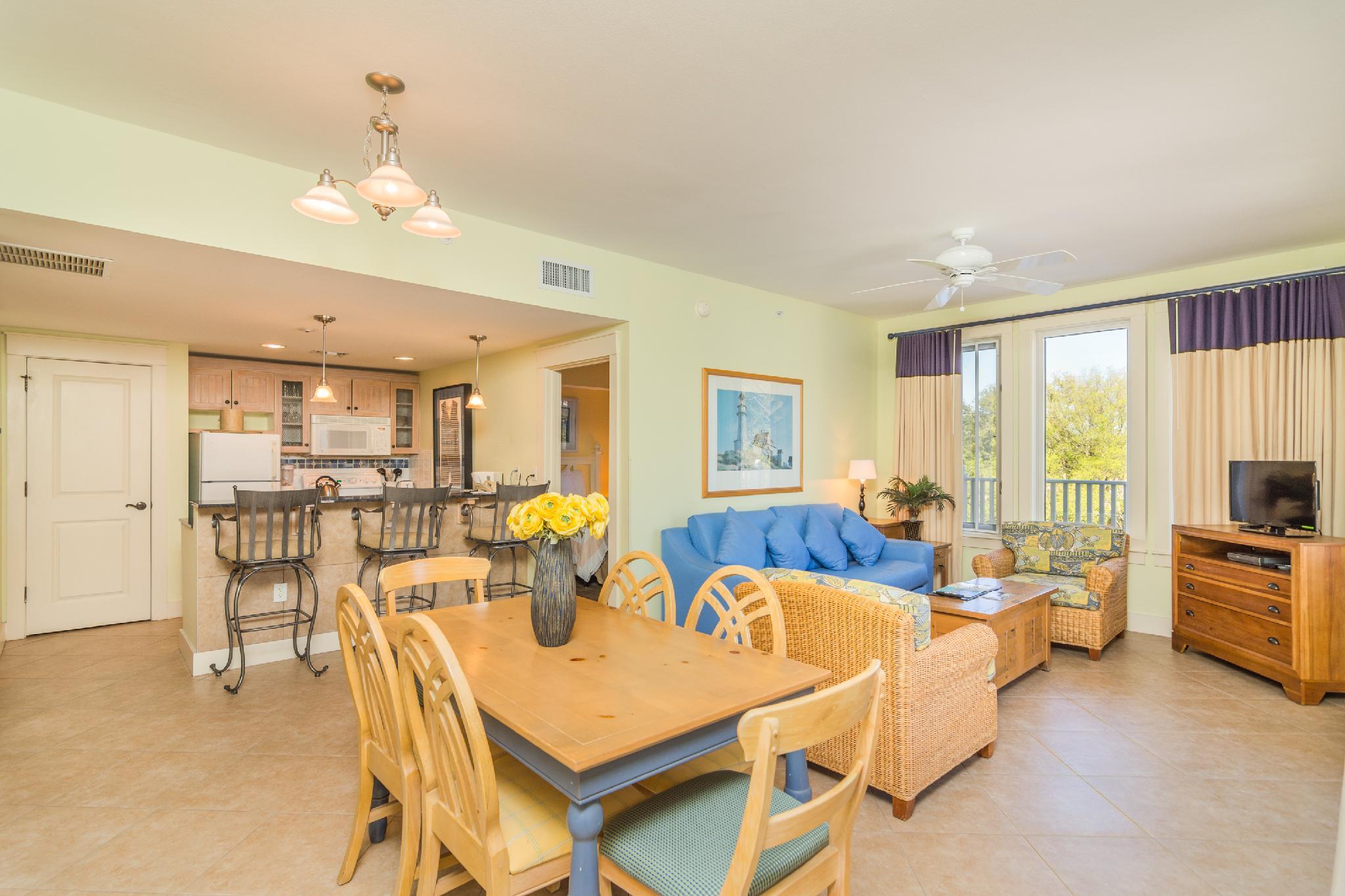 2 Bedrooms, Village
