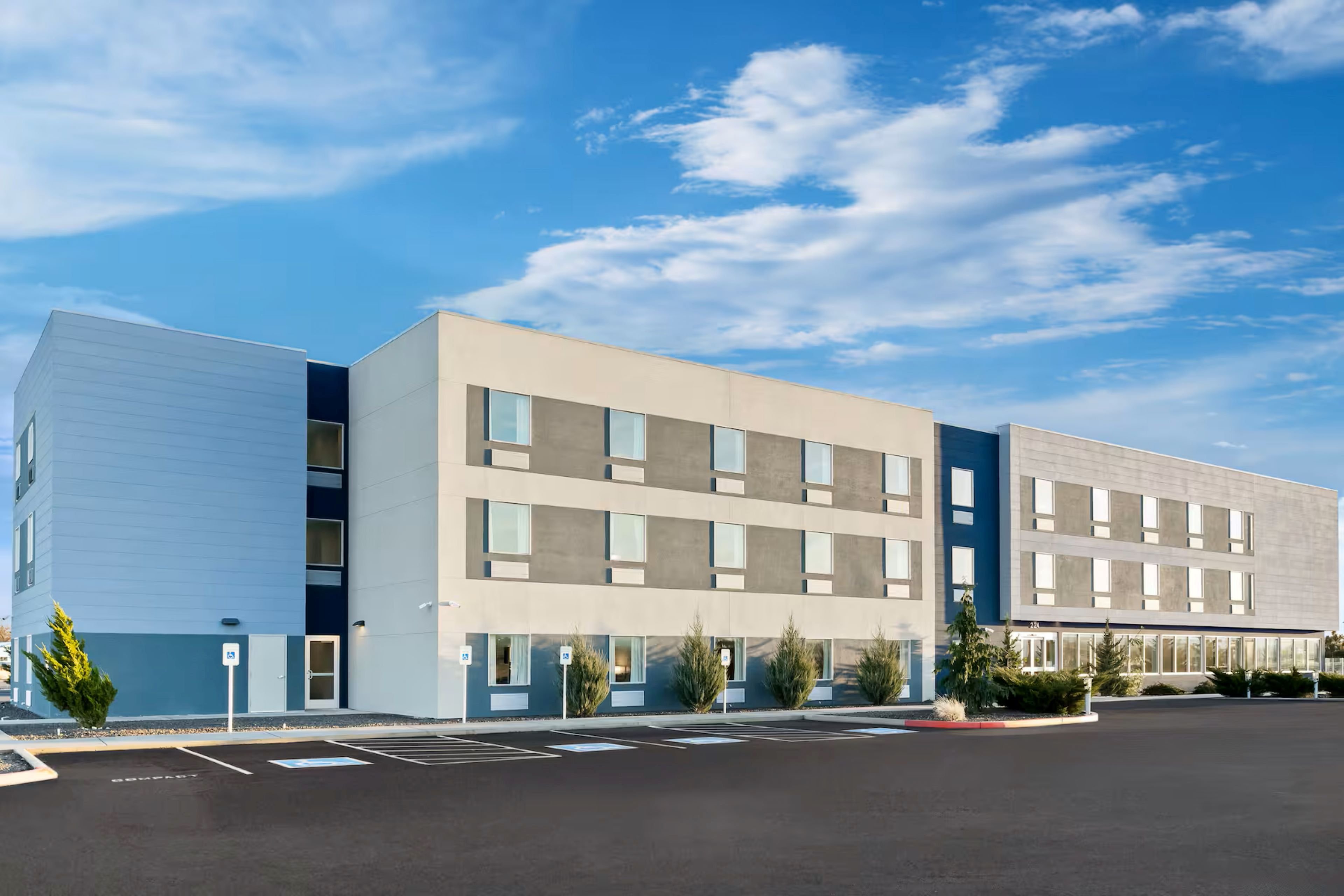 Microtel Inn & Suites By Wyndham George 41/42
