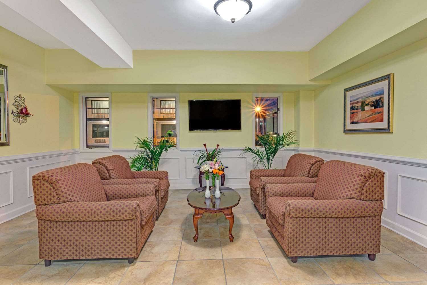 Travelodge By Wyndham Williamsburg Colonial Area 5/13