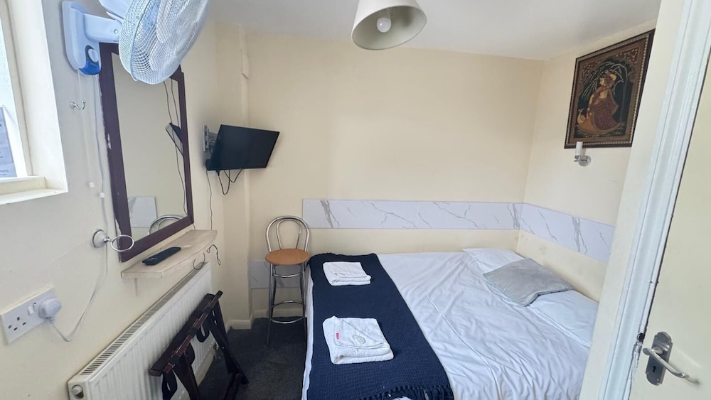 Hotel Earls Court 10/50