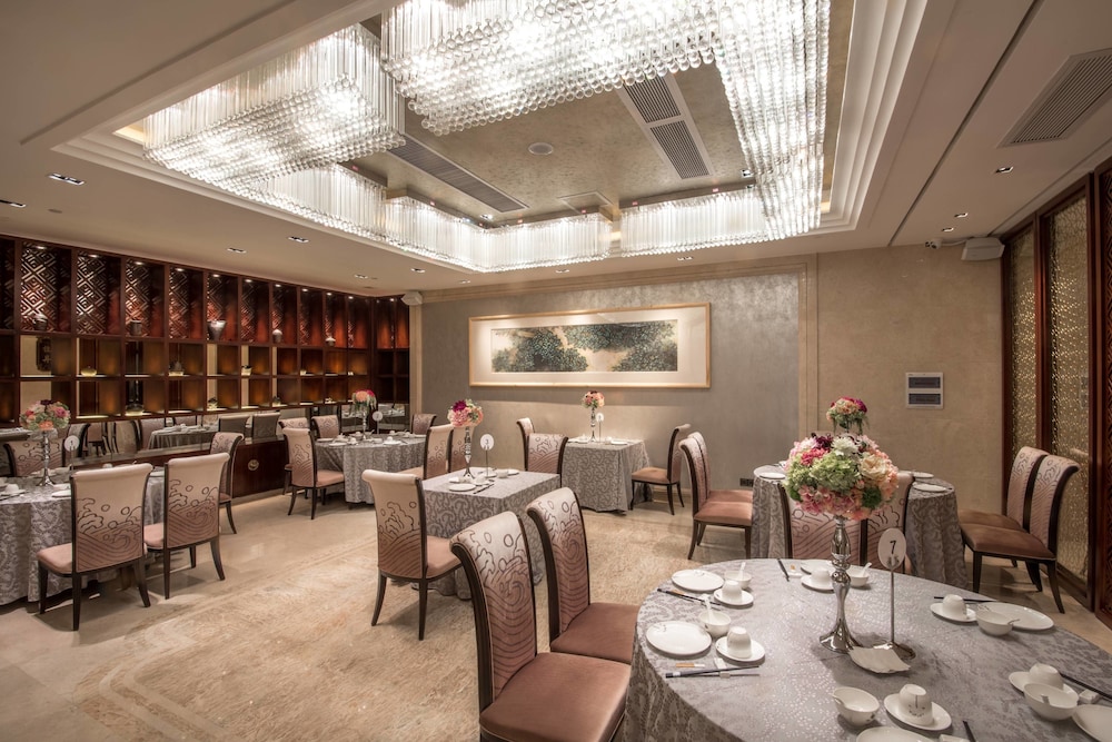 Shantou International Hotel 55/68