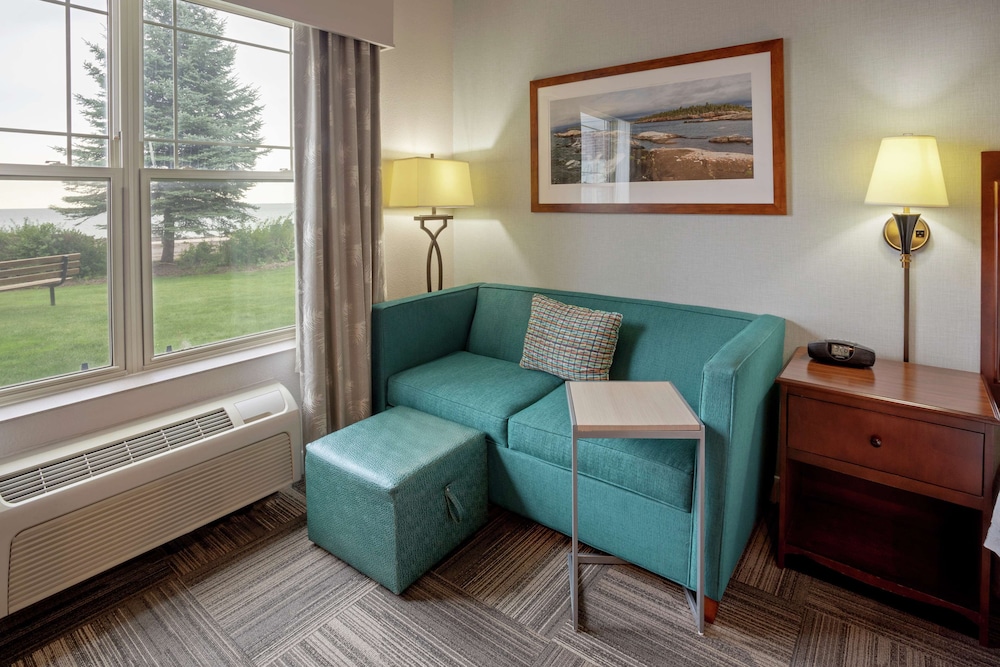 Hampton Inn Duluth Canal Park 36/77