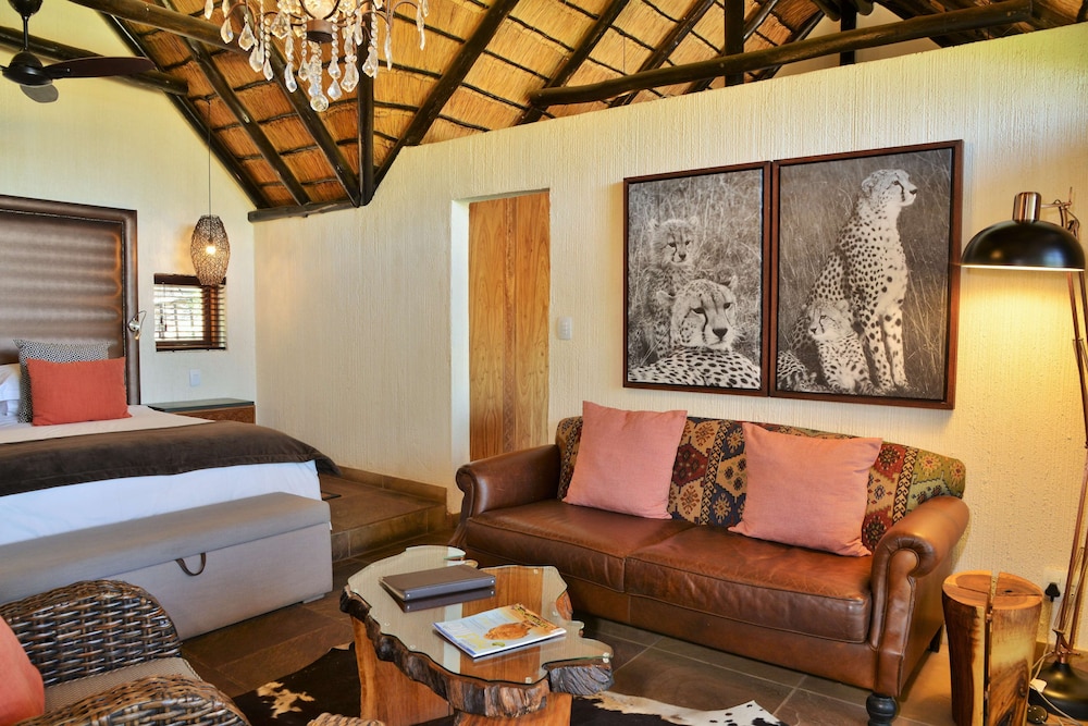TSHUKUDU BUSH LODGE 28/49