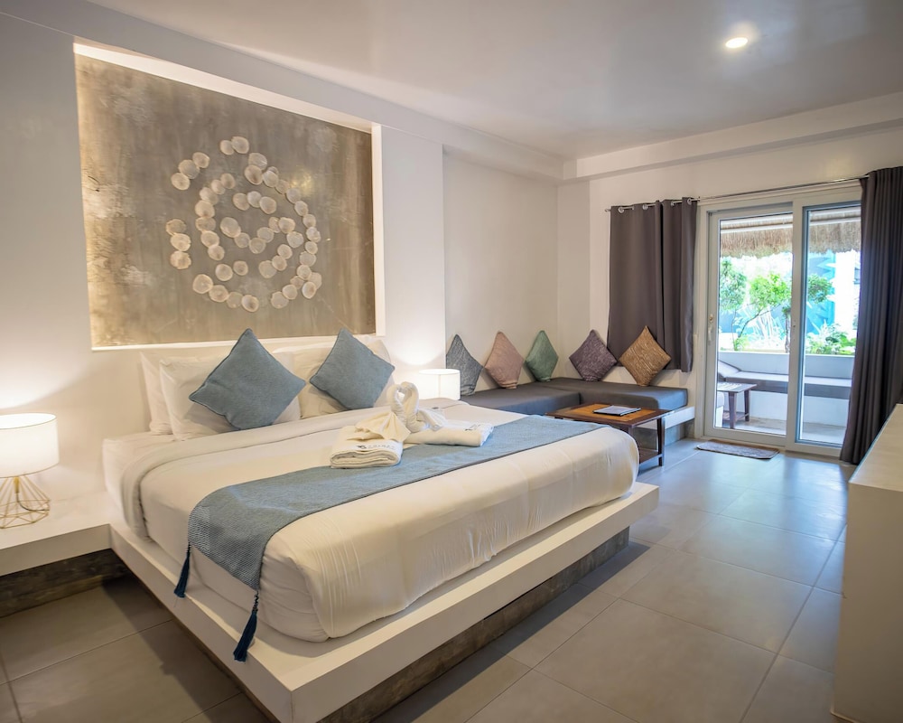 Deluxe, King Bed