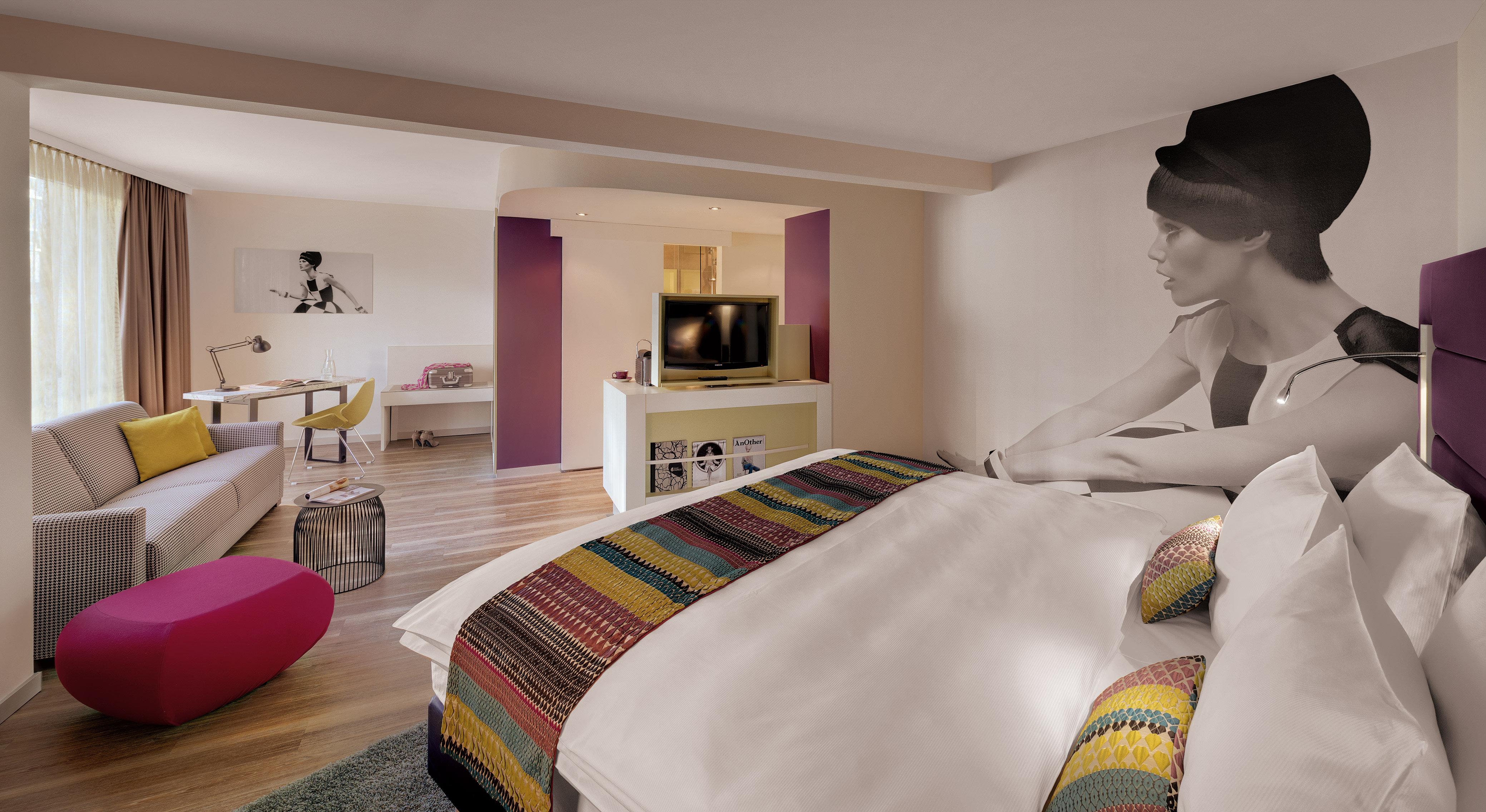 Suite, City View