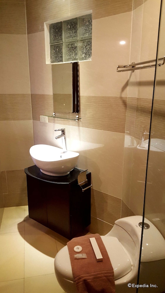 Zen Rooms Makati Amorsolo 52/59