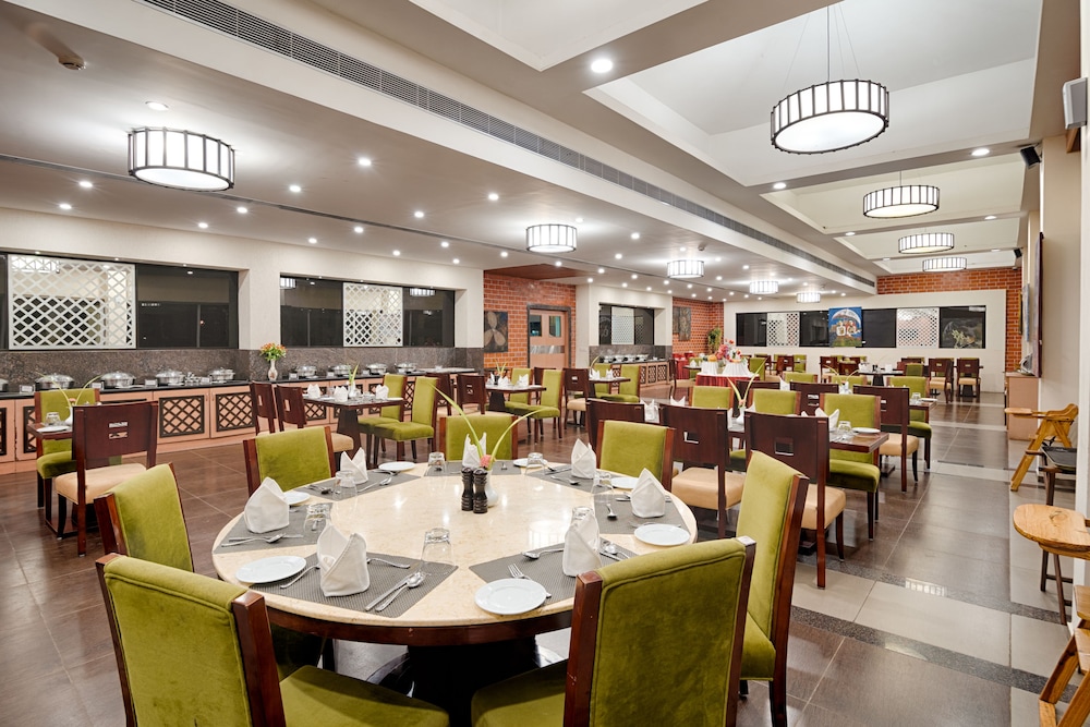 Grand Serenaa Hotel And Resorts 22/31