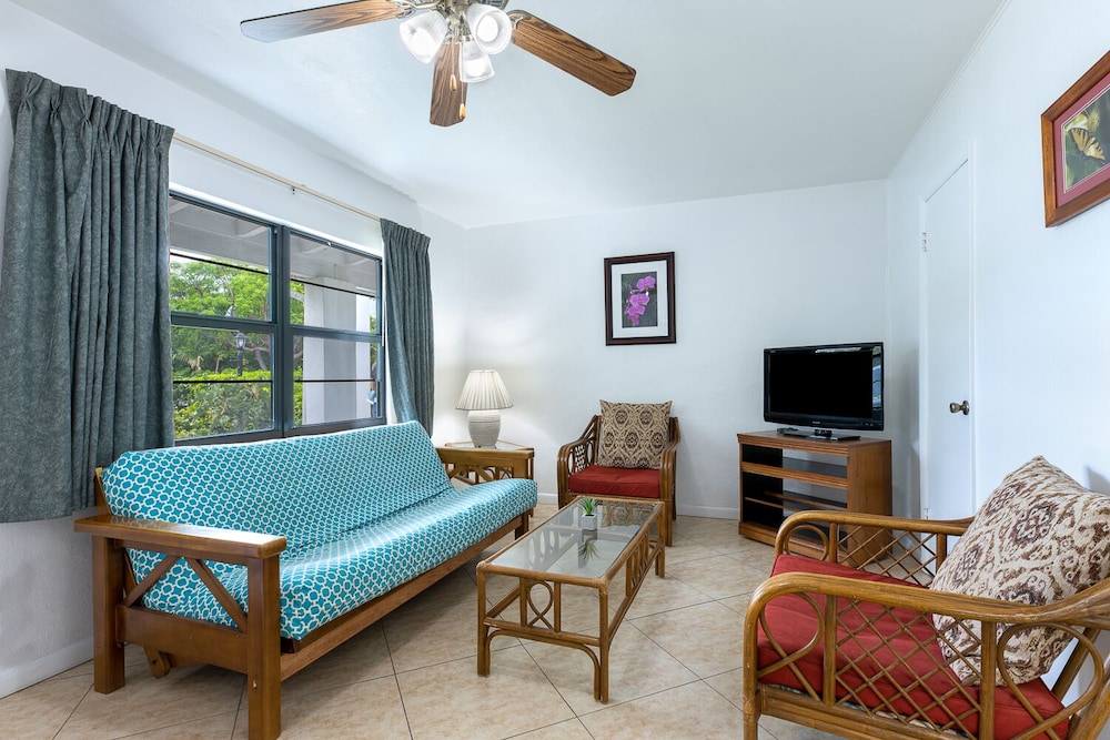 Rock Reef Resort 54/77