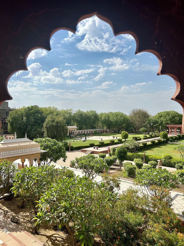 Umaid Lake Palace 44/50