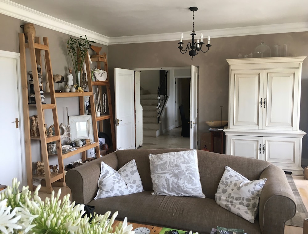 Roseroc Boutique Guest House 53/82
