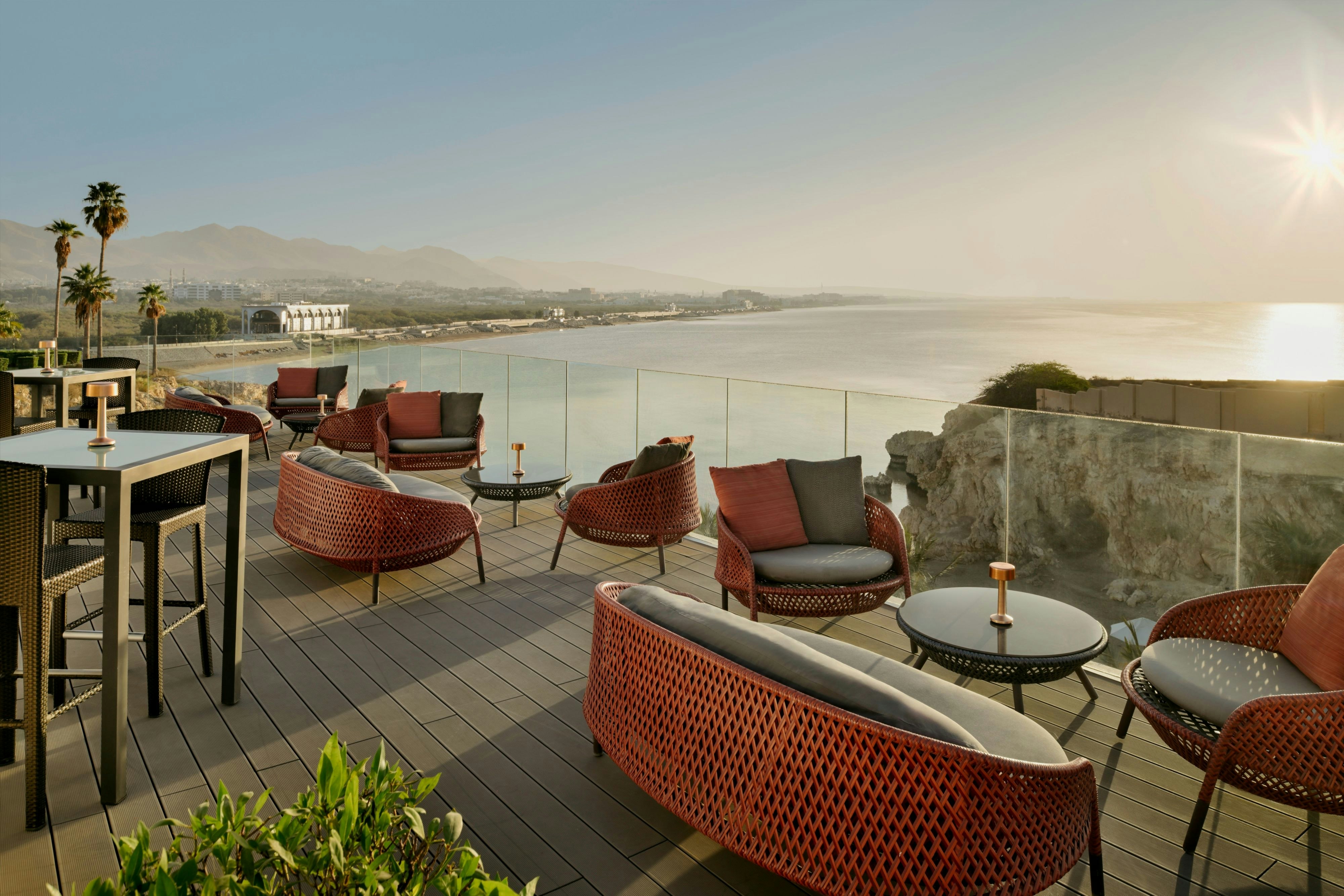 Crowne Plaza Muscat 44/72