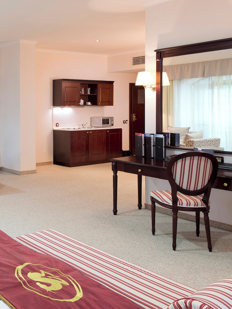 Marina Grand Beach 42/50